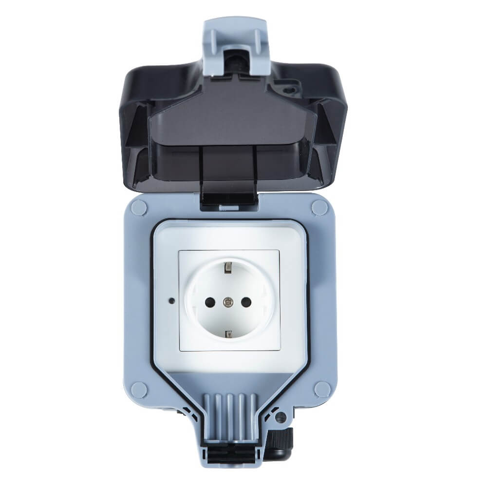 умен контакт за открит монтаж